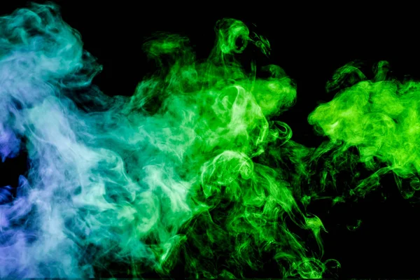 Humo Denso Multicolor Colores Verde Azul Sobre Fondo Negro Aislado — Foto de Stock