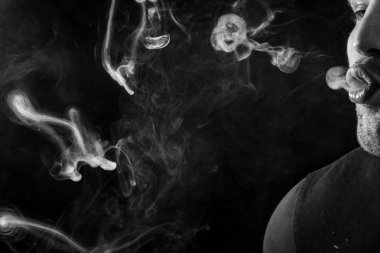 Arka plandan vape duman