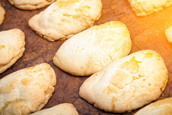 Nahaufnahme Von Frisch Gebackenem Köstlichem Semmelbrei Mit Quark Geraden Reihen — Stockfoto