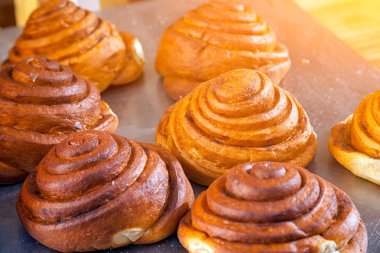  salyangoz şeklinde buns