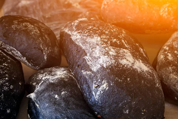 Taze siyah ekmek — Stok fotoğraf