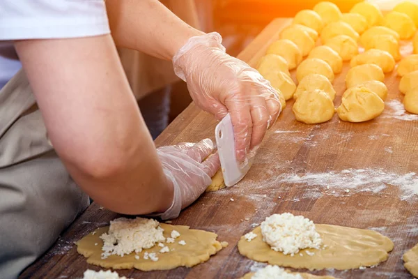 Panadero bollos de cocina — Foto de Stock