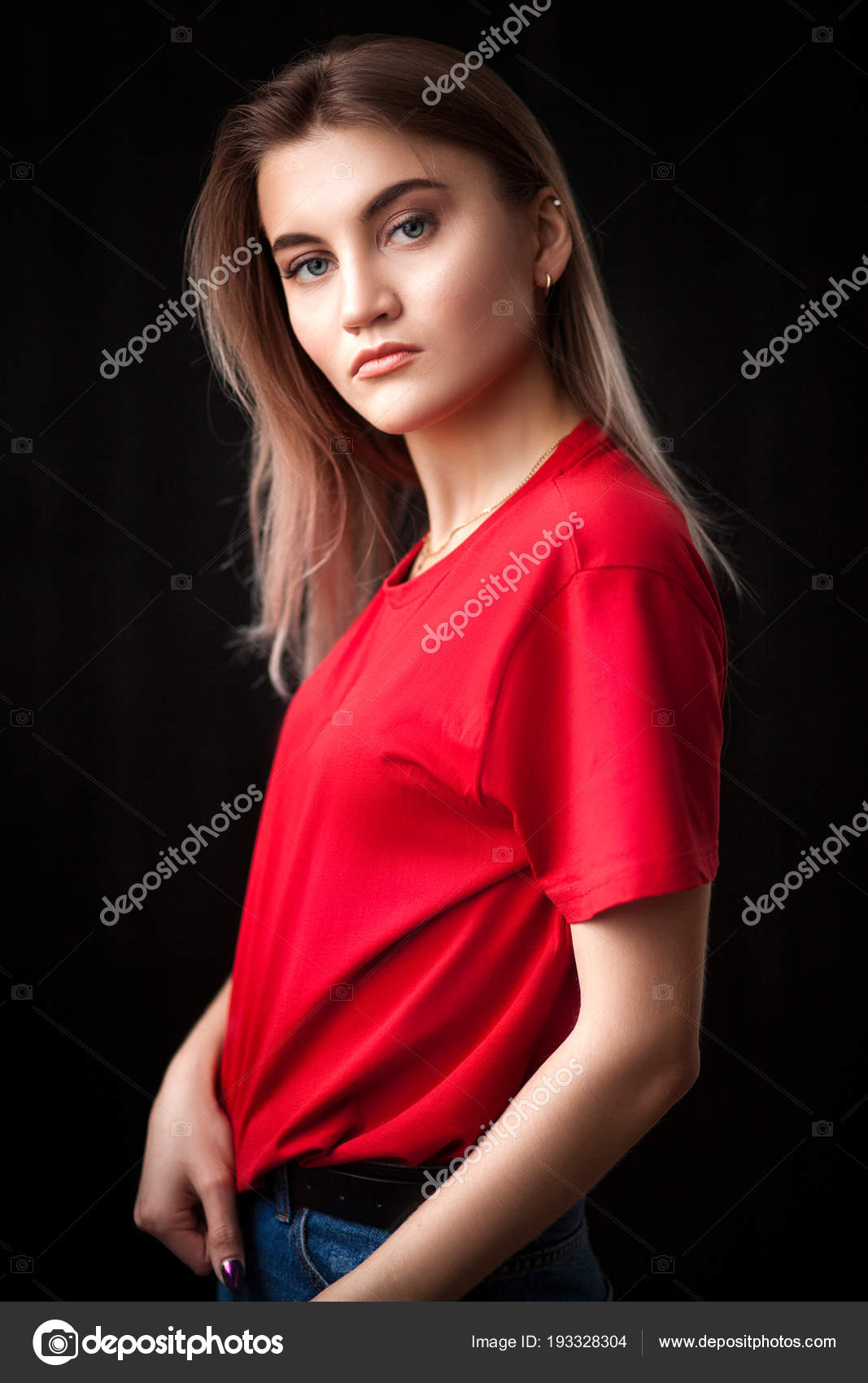red t shirt with black jeans