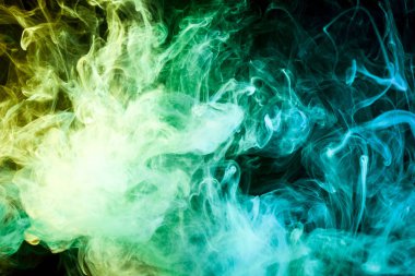  Arka plandan vape duman