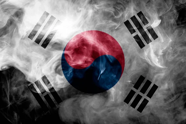 Státní Vlajka Jižní Koreje Tlusté Barevné Kouře Černém Pozadí Izolované — Stock fotografie