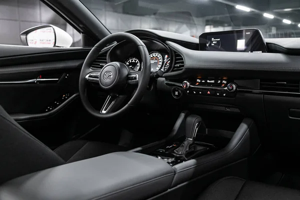 Novosibirsk Rusland September 2019 Mazda Luxe Auto Interieur Stuurwiel Versnellingspook — Stockfoto