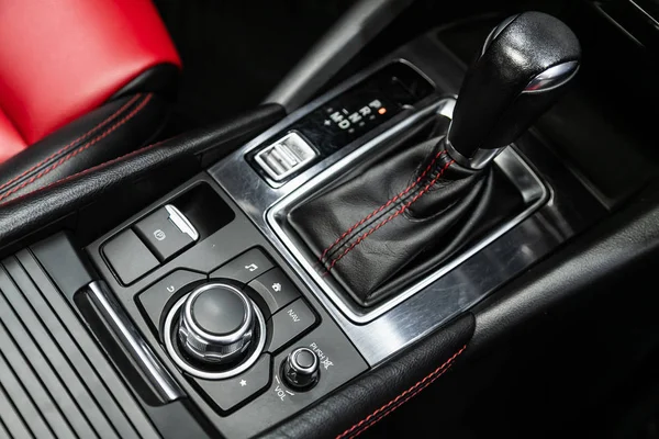 Novosibirsk Rússia Setembro 2019 Mazda Gear Shift Engrenagem Transmissão Automática — Fotografia de Stock