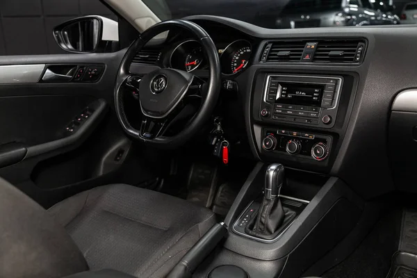 2018 노보시비르스크 2019 Wolkswagen Jetta Luxury Car Insteering Wheel Shift — 스톡 사진
