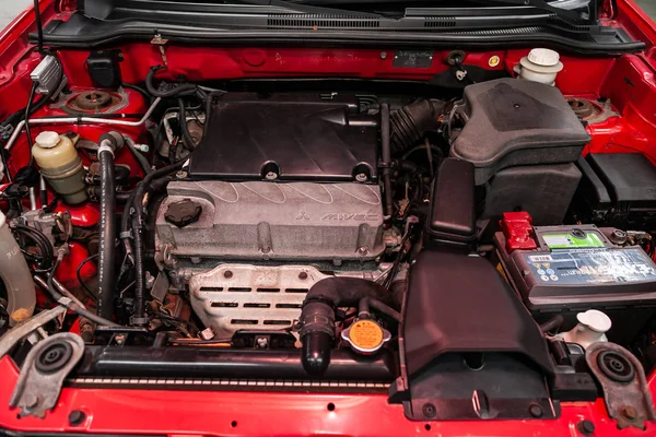 Novosibirsk Ρωσία Σεπτεμβρίου 2019 Mitsubishi Outlander Close Detail Car Engine — Φωτογραφία Αρχείου