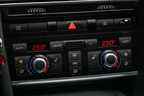Novossibirsk Russie Octobre 2019 Audi Intérieur Véhicule Avec Climatisation Visible — Photo