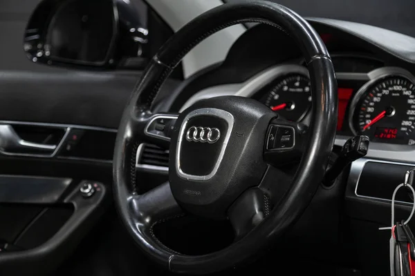 Novossibirsk Russie Octobre 2019 Audi Voiture Intérieur Tableau Bord Lecteur — Photo