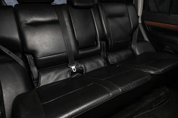 Novosibirsk Rusia Octubre 2019 Mitsubishi Pajero Diseño Interior Cuero Negro —  Fotos de Stock