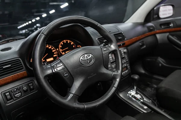 Novosibirsk Rusia Octubre 2019 Toyota Avensis Coche Lujo Interior Volante — Foto de Stock