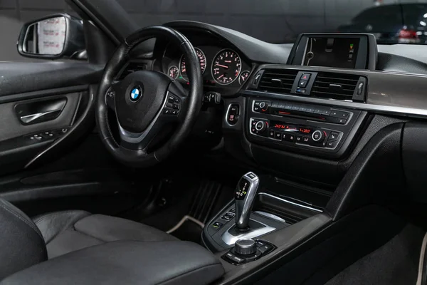 Novosibirsk Rusland November 2019 Bmw Serie Luxe Auto Interieur Stuurwiel — Stockfoto