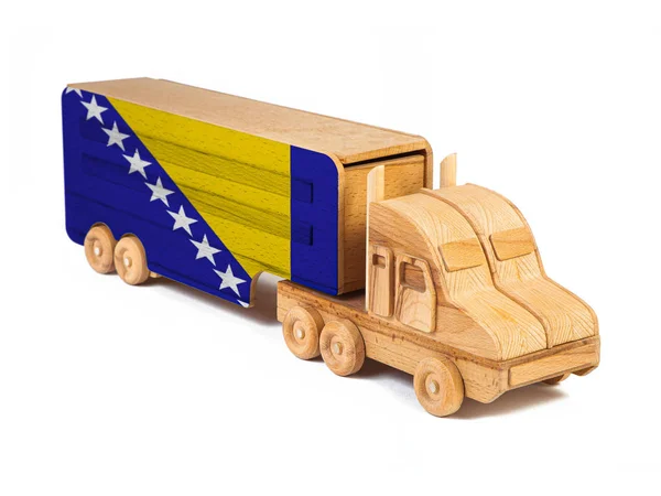 Close Van Een Houten Speelgoedauto Met Een Beschilderde Nationale Vlag — Stockfoto