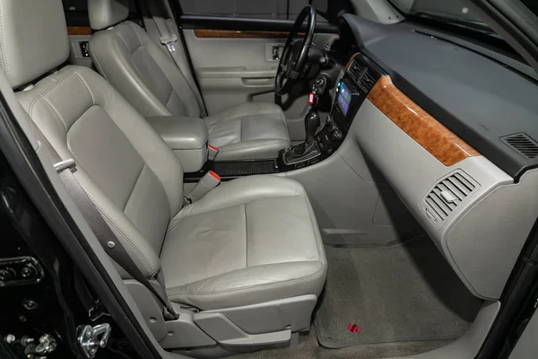 Novosibirsk Rusia Octubre 2019 Suzuki Xl7 Interior Del Coche Volante — Foto de Stock