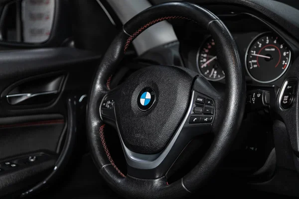 Novosibirsk Ρωσία Οκτωβρίου 2019 Bmw 118I Μαύρο Αυτοκίνητο Εσωτερικό Ταμπλό — Φωτογραφία Αρχείου