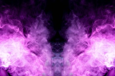 Kafatası, canavar, ejderha şeklinde siyah izole edilmiş bir zeminde mavi ve pembe duman bulutu. Giysiler için fantezi baskısı: tişörtler, kazaklar