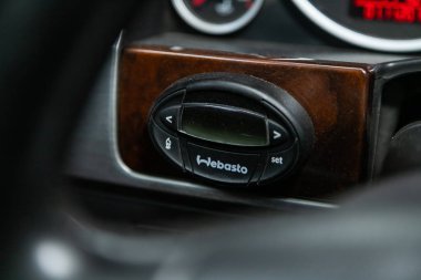 Novosibirsk, Rusya (d. 01 Kasım 2019): Volkswagen Touareg  