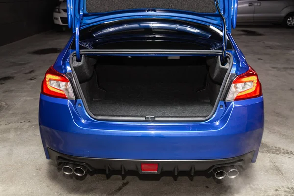 Novosibirsk, Rusya 20 Ocak 2020: Subaru Impreza Wrx St