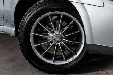 Novosibirsk, Rusya ~ 06 Aralık 2019: Nissan Almera