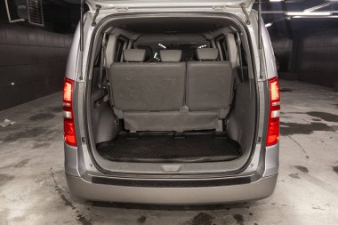 Novosibirsk, Rusya ~ 29 Aralık 2019: Hyundai H-1