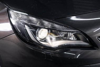 Novosibirsk, Rusya ~ 29 Aralık 2019: Opel Astra