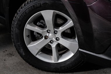 Novosibirsk, Rusya ~ 21 Aralık 2019: Subaru Outback