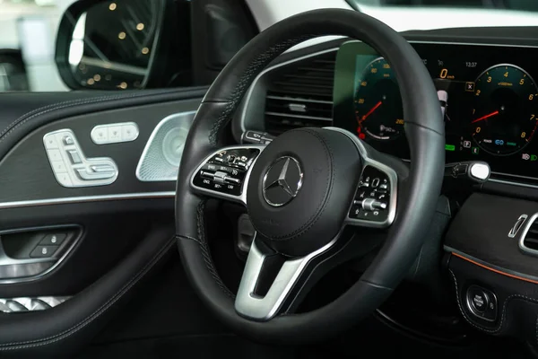 2020年3月6日 俄罗斯Novosibirsk Mercedes Benz Gls Class Luxury Car Interior Dashboard — 图库照片