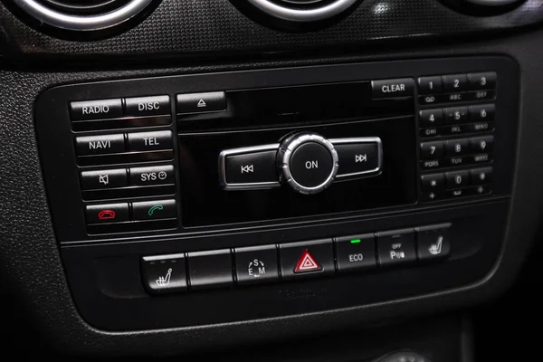 Novosibirsk Rusia Febrero 2020 Mercedes Benz Clase Sistema Estéreo Audio —  Fotos de Stock