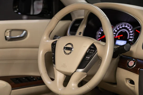 Novosibirsk Rusland Januari 2020 Nissan Teana Auto Binnenland Dashboard Speler — Stockfoto