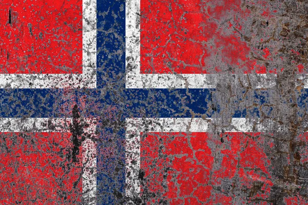 Norveç Ulusal Bayrağı Eski Kabuk Döken Duvarda Ulusal Gurur Kavramı — Stok fotoğraf