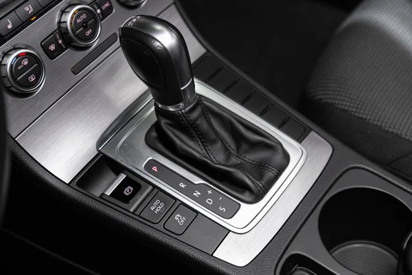 Close Manual Gearbox Transmission Handle Accelerator Handle Buttons New Car — Stock Photo, Image