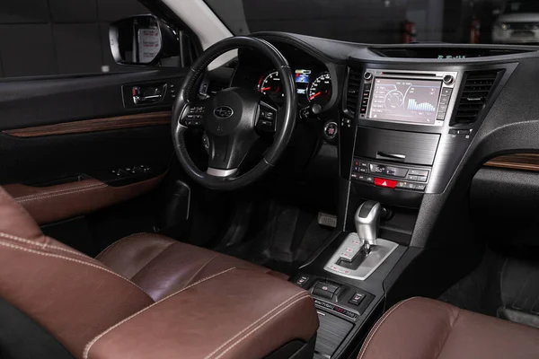 Novosibirsk Russia 2020 Subaru Outback Luxury Car Interior Steering Wheel — 스톡 사진