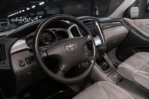 Novosibirsk Rusya Mart 2020 Toyota Highlander Lüks Otomobil Çişleri Direksiyon — Stok fotoğraf