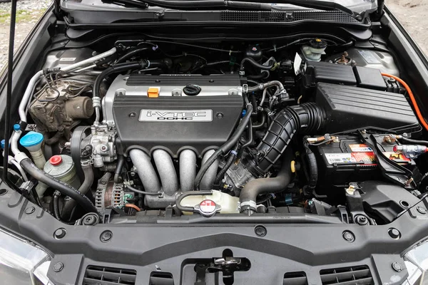 Новосибірськ Росія Травня 2020 Honda Accord Закрийте Деталі Автомобільного Двигуна — стокове фото