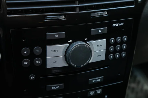 Novosibirsk Russia May 2020 Opel Astra Car Dashboard Audio Receiver — 图库照片