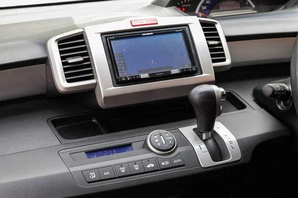 Nowosybirsk Rosja Maj 2020 Honda Freed Zbliżenie Centrali Monitor Muzyką — Zdjęcie stockowe