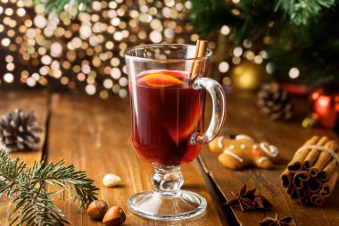 Mulled şarap kadehi