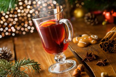 Mulled şarap kadehi