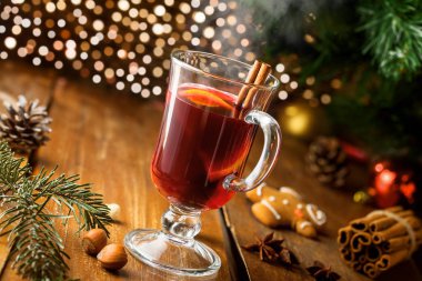 Mulled şarap kadehi