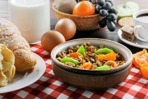 Oatmeal muesli for healthy breakfast — Stock Photo, Image