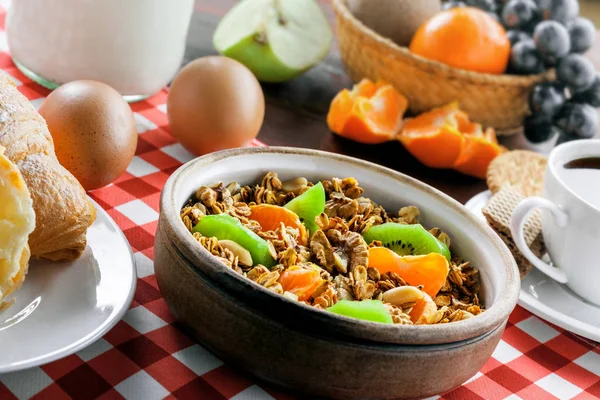 Oatmeal muesli for healthy breakfast — Stock Photo, Image