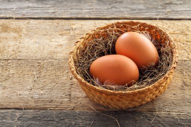 Birkaç tavuk yumurta