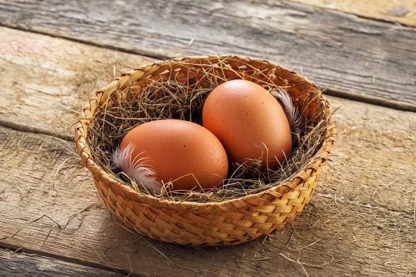 Пара куриных яиц — стоковое фото