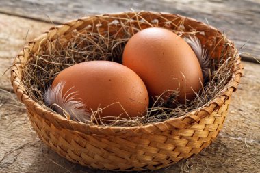 Birkaç tavuk yumurta