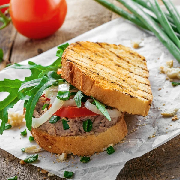 Grilled Sandwich Tuna Salad Tomato Onion Arugula Wooden Table Diet — Stock Photo, Image