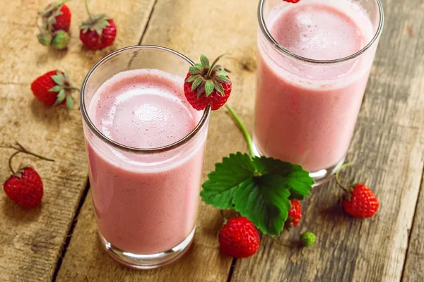 Fresh Strawberry Milkshake Wooden Table Healthy Fruit Smoothie Drink Top — Stock Photo, Image
