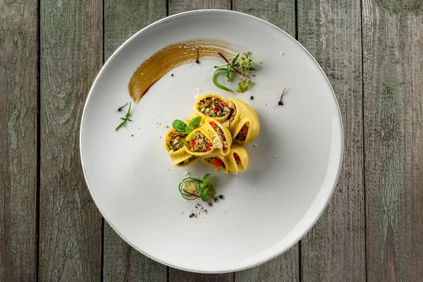 Italian Lumaconi Pasta Meal Stuffed Tuna Vegetables Rustic Wooden Table — Stock Photo, Image