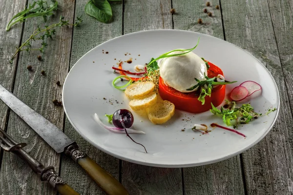 Caprese Salad Made Fresh Mozzarella Tomato Herbs Table Italian Healthy — Stock Photo, Image